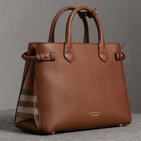 bolso burberry.